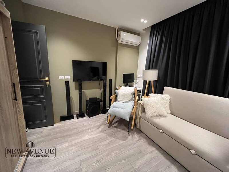 7 d41b21de-86c4-48d3-86a8-4e4068b25c84. jpg