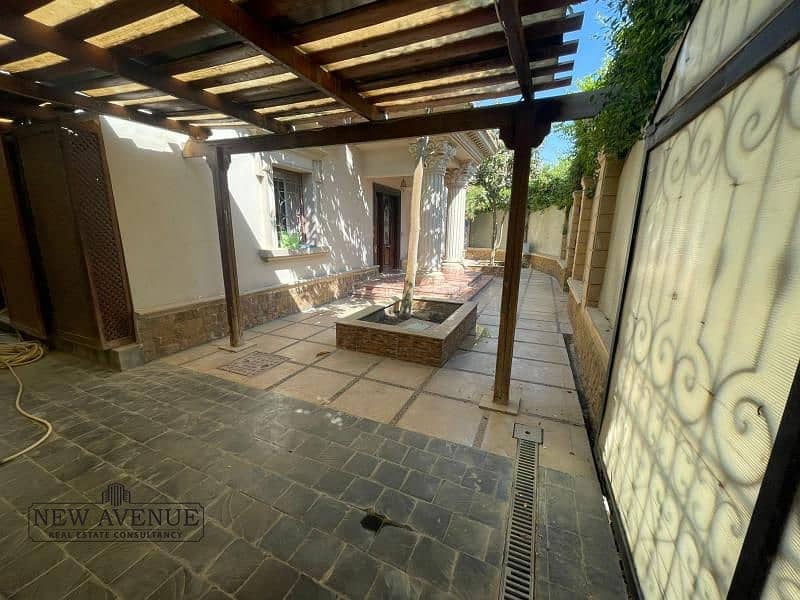 11 842e407b-be7c-4f82-8810-9e02114eaf94. jpg