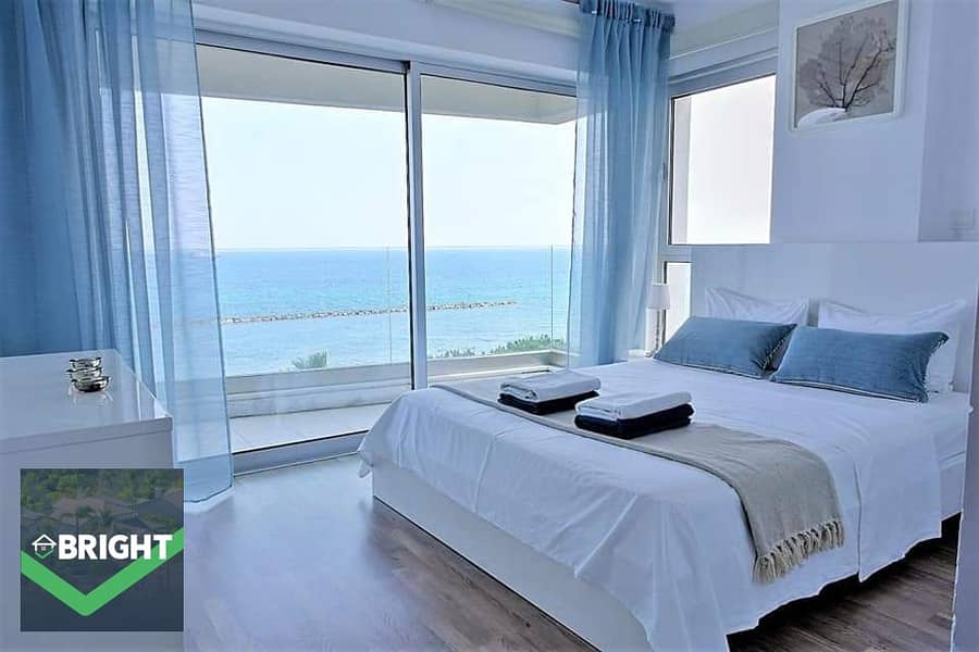 2 18072e28-45c9-49b0-b1de-15c4eb2aa3fc. jpg