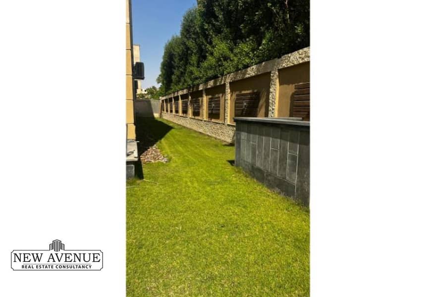 8 f43831b7-241c-4f8e-9380-b3c650f27382. jpg