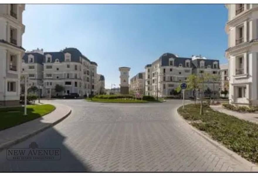 10 b328173c-fa8f-4d65-8c8d-3e1c107ee372. jpg