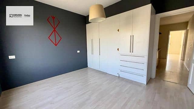 10 a2f395d9-5585-4f5f-bf92-1610f78361dd. jfif. jpg