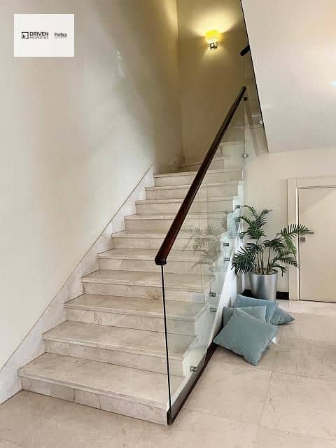 8 3c75d084-c600-425c-8fec-804bd6945f0b. jfif. jpg