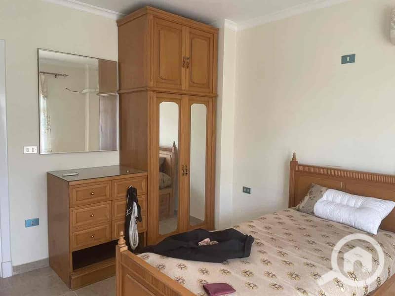 7 f917e383-805b-4d44-a7a1-23b9cded0c6b. jpg