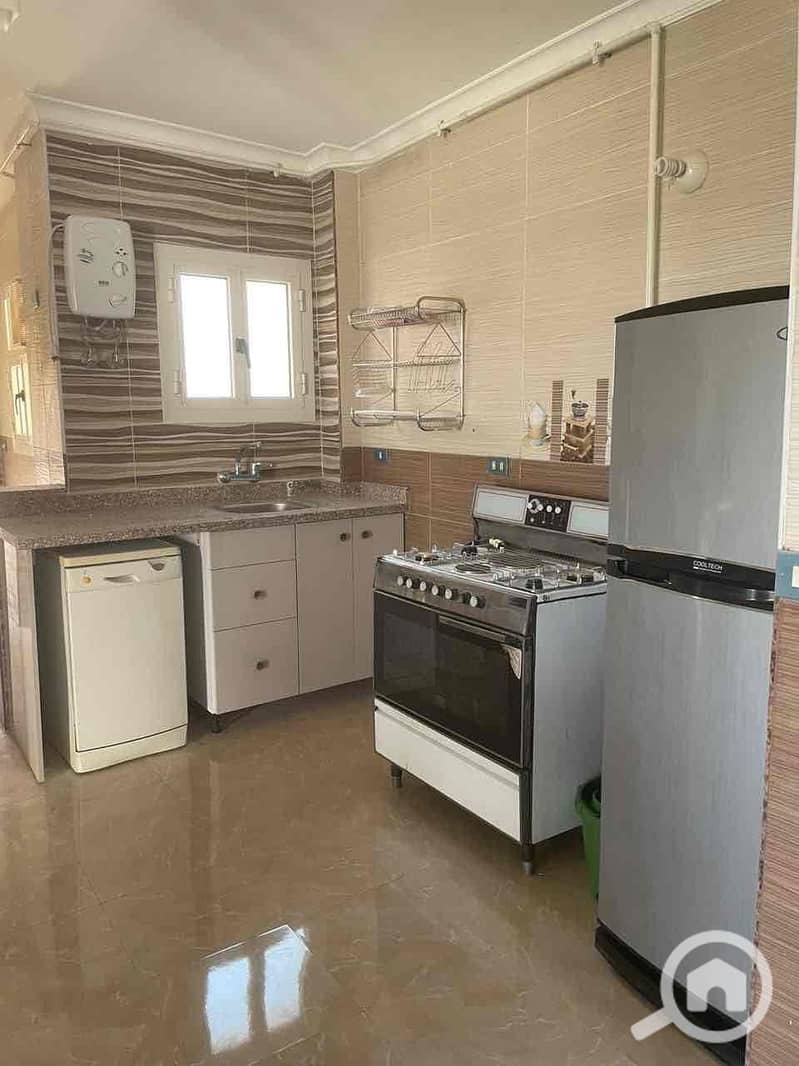 12 8a83e405-e05a-4687-be6c-897ef37c2504. jpg