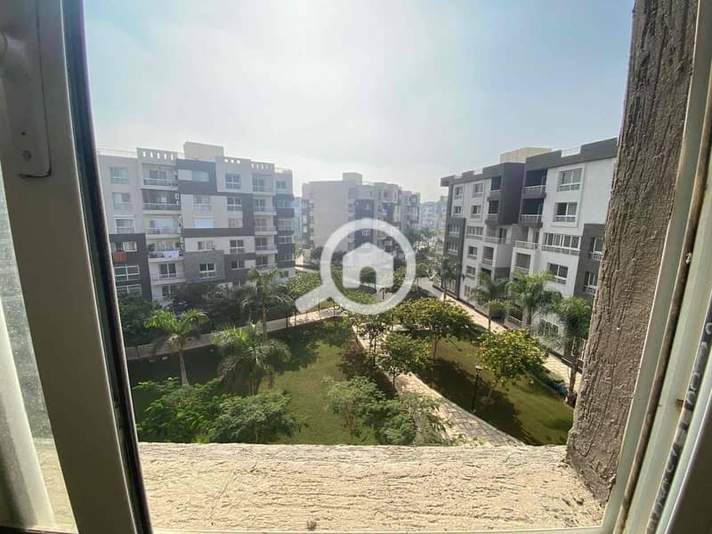 11 b873fe62-332a-43b1-8a35-a7776c0526a1. jpg