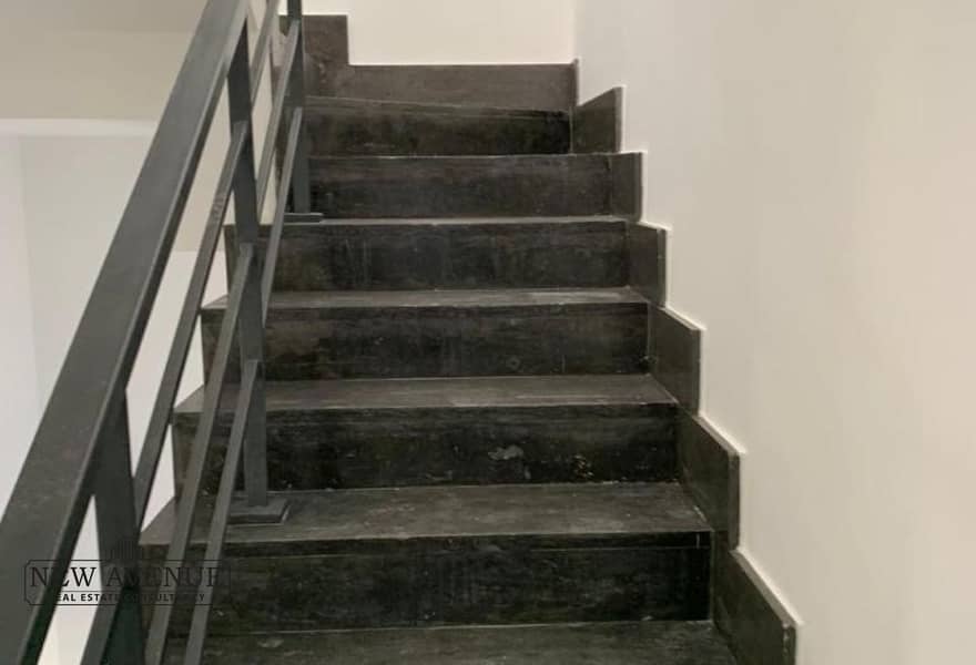 14 10ca6f27-f676-4171-9e8f-2541b2719ef4. jpg