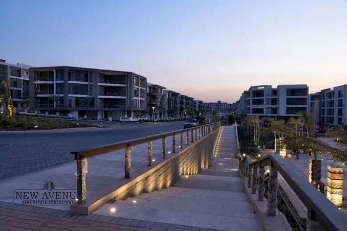 2 3b7050af-901d-49e3-a1eb-d747946f1943. jpg