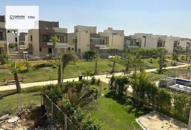 2 7925883-3ca86o. jpg