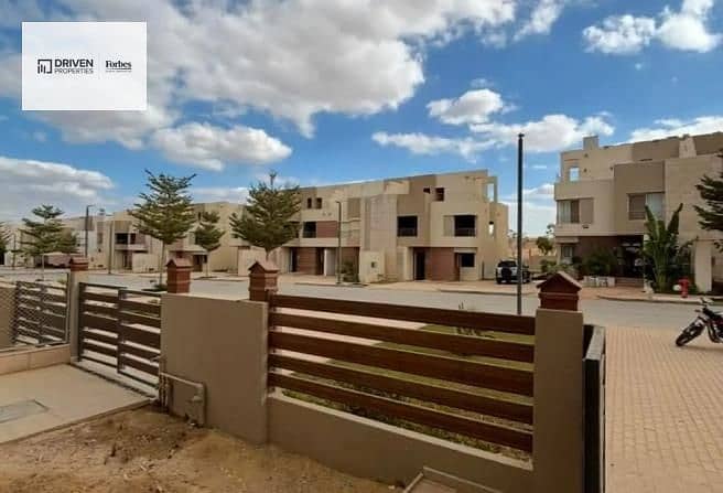 3 7930631-7c5ddo. jpg