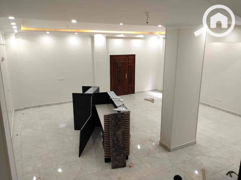 8 01602559-568d-4ea9-8dff-62bca4be7782. jpg