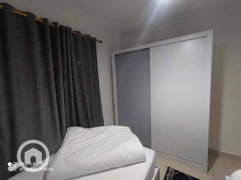 8 84b75409-74d6-4ad9-9e62-e6c2f35b74a3. jpg