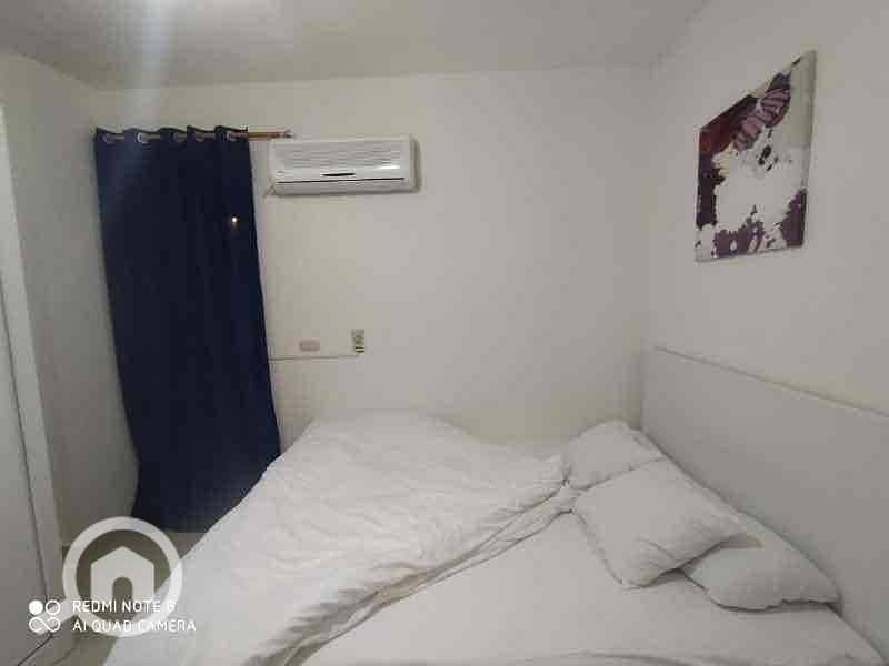 13 05ac6df5-68fc-4248-b370-1e9172a3ffe9. jpg