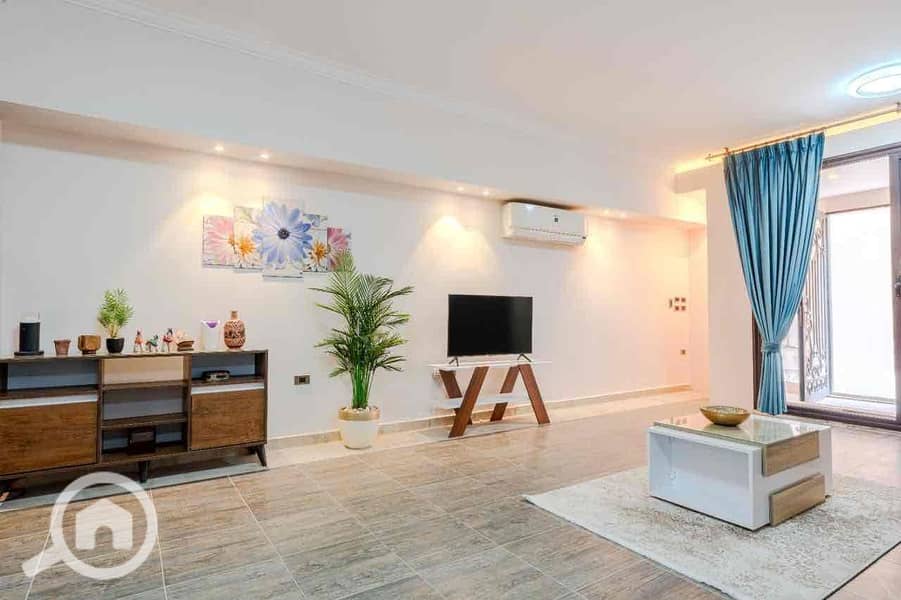 7 e9b47104-6747-4778-b7c0-17cad4904802. jpg