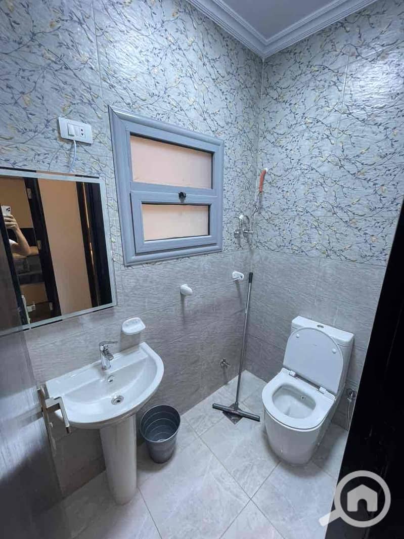 7 e7058ad0-951d-4fbb-a2e3-032ebf69dd27. jpg