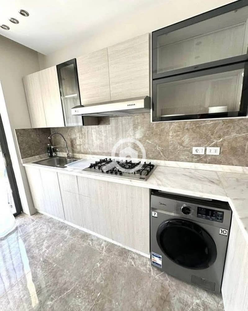 4 FB_IMG_1762098401447. jpg