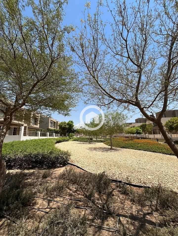 9 FB_IMG_1762626715365. jpg