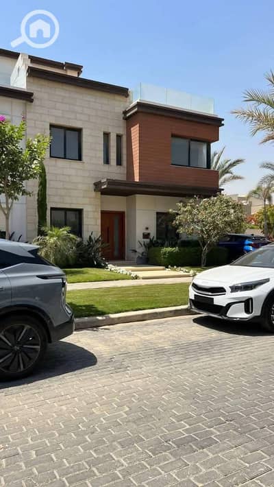 فیلا 3 غرف نوم للبيع في القاهرة الجديدة، القاهرة - FB_IMG_1762031102314. jpg