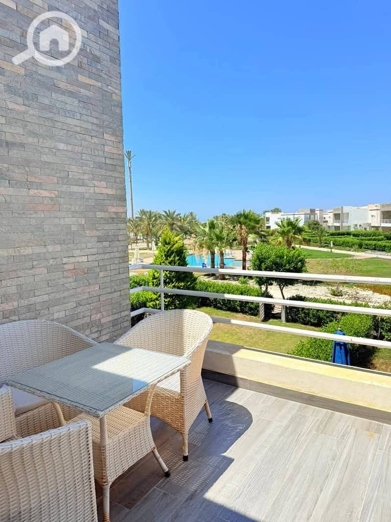 8 FB_IMG_1764016262800. jpg