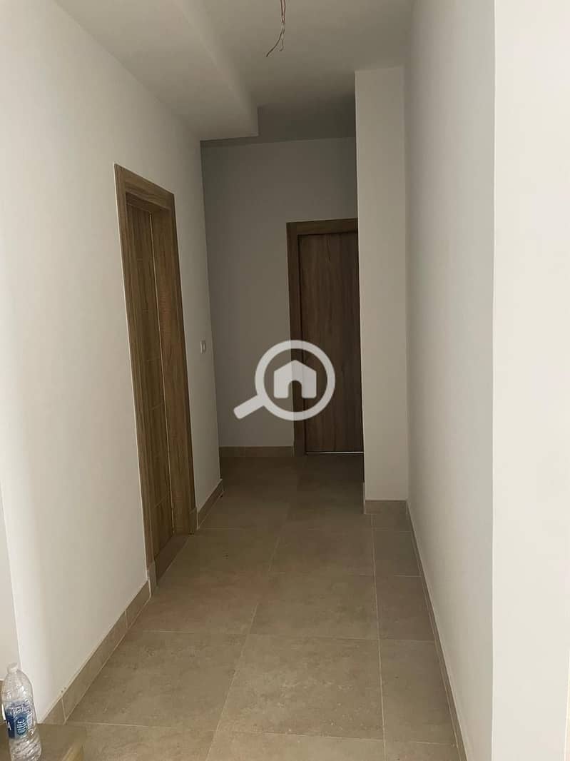 3 4895b77b-7072-4d2a-99b5-5095e1b5c7ff. jpeg