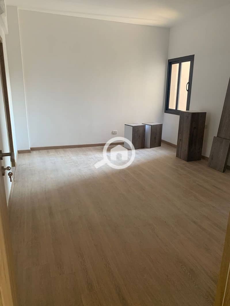 15 17e2dba9-0c0a-4a1e-9d37-58a3824b5875. jpeg