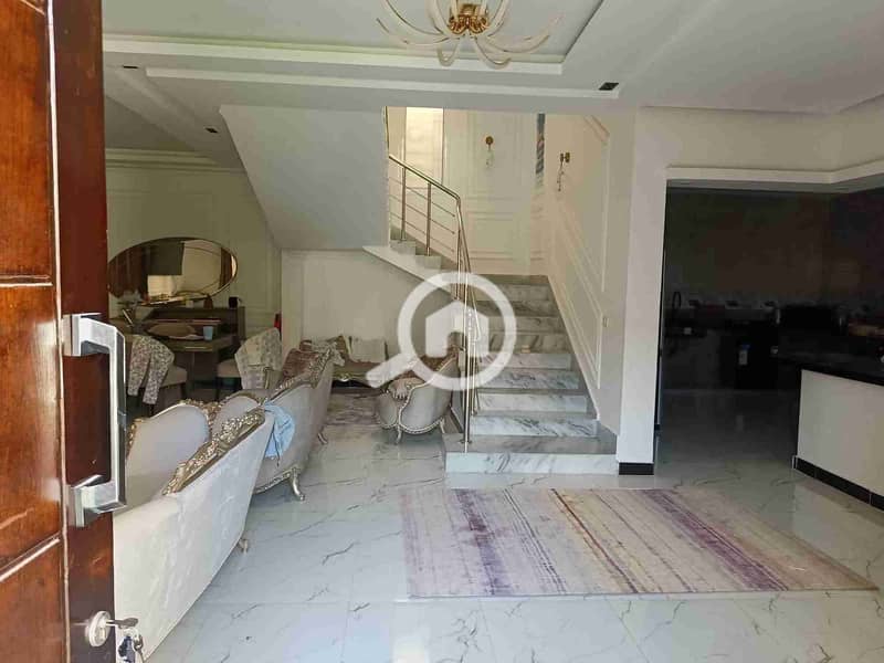 7 FB_IMG_1764239549064. jpg