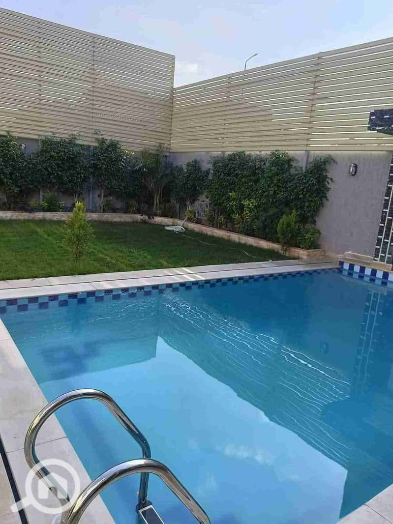 10 FB_IMG_1764239542454. jpg