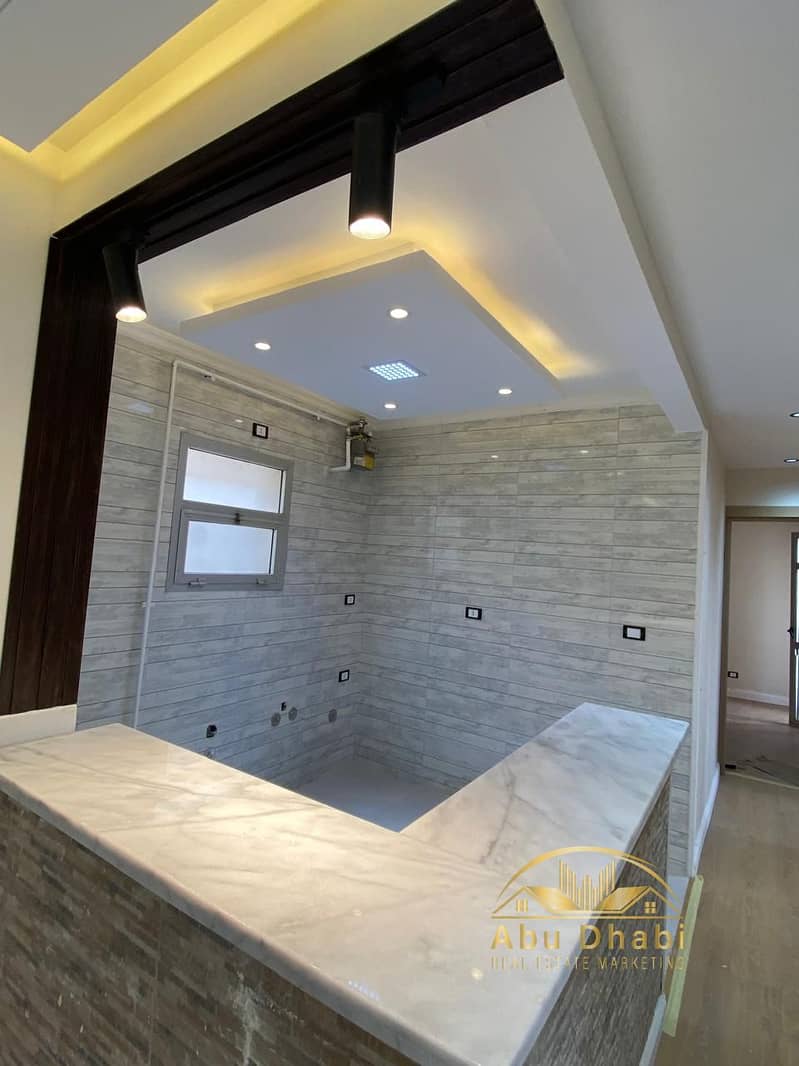 10 48ffcf50-107d-409d-86fc-0f6e1b1711e4. jpg