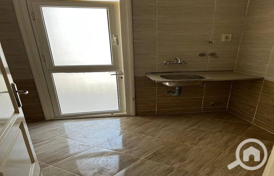 5 d01c4c3b-4803-49ef-9e1b-13b0e7604ba7. jpeg