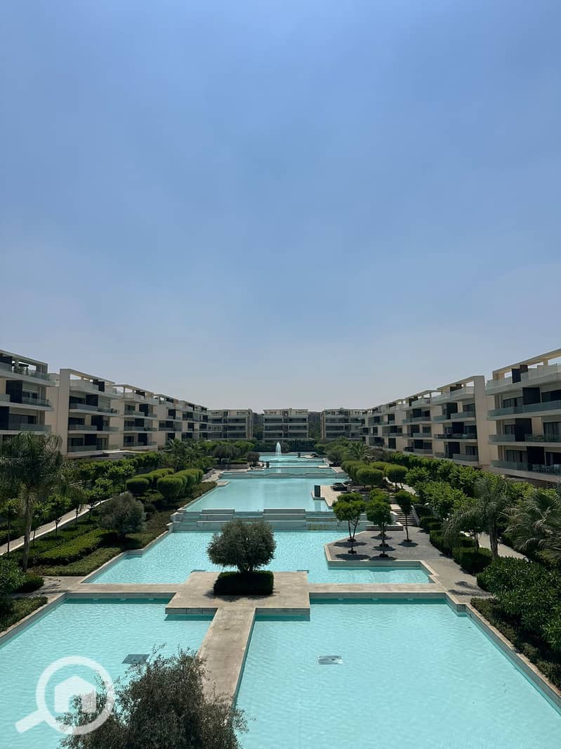 2 b4cf5a41-38c7-430b-8e37-0c4edf583d94. jpg