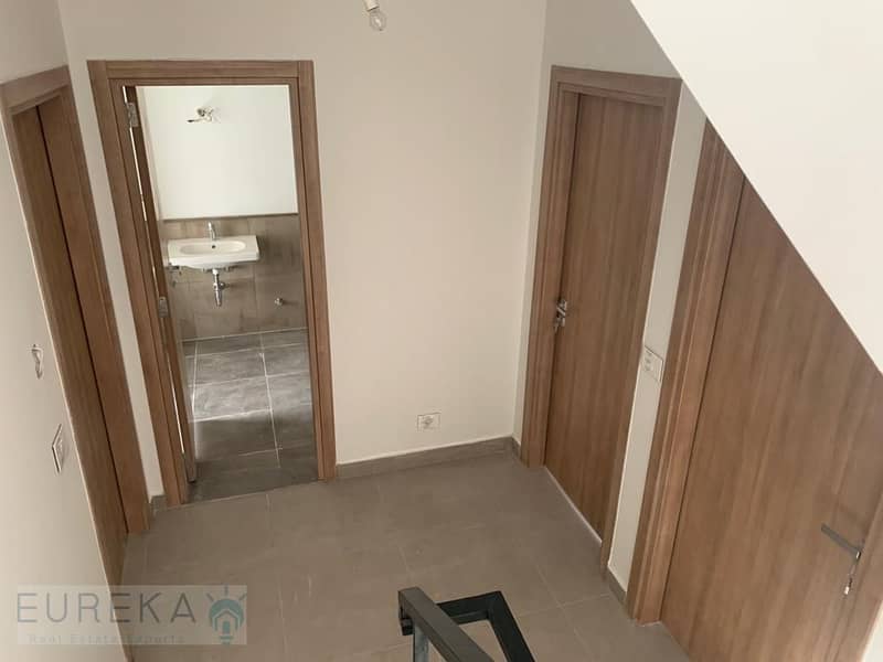 3 1adf84e9-82a5-4981-8f6b-2942b0e1569f. jpg