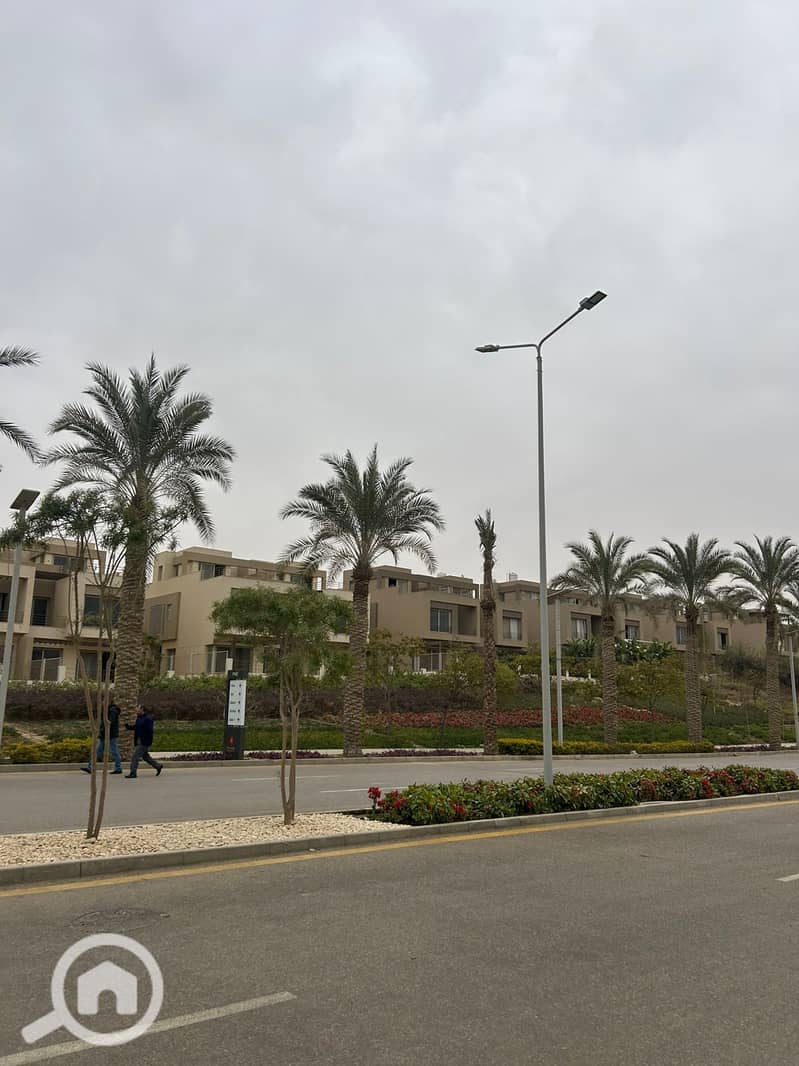 8 85236afe-4627-47fc-8926-ac4c72eb91b0. jpeg