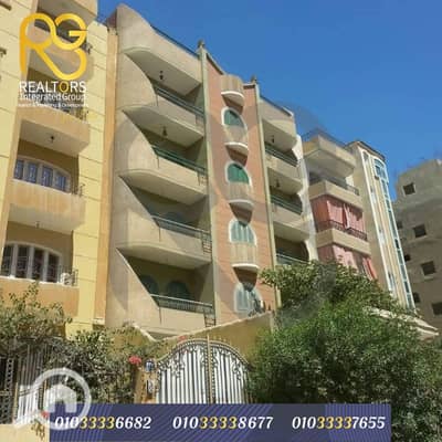 عقار سكني آخر 11 غرف نوم للبيع في 6 أكتوبر، الجيزة - 3. png