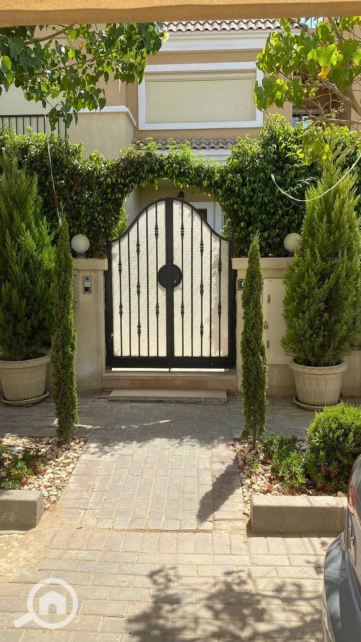 6 fd627729-a4c8-428c-8054-07cc8fe21106. jpeg