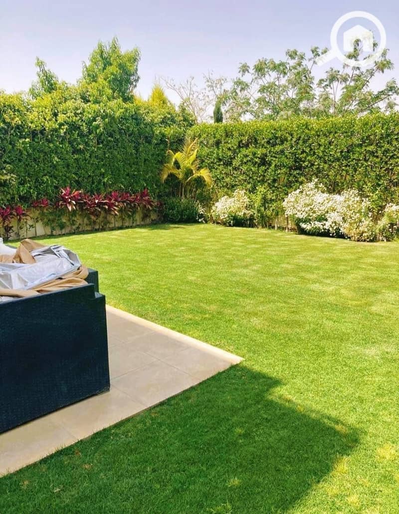 10 4e4b88f0-0268-4a0c-ab7e-bbbcf73a89a4. jpeg