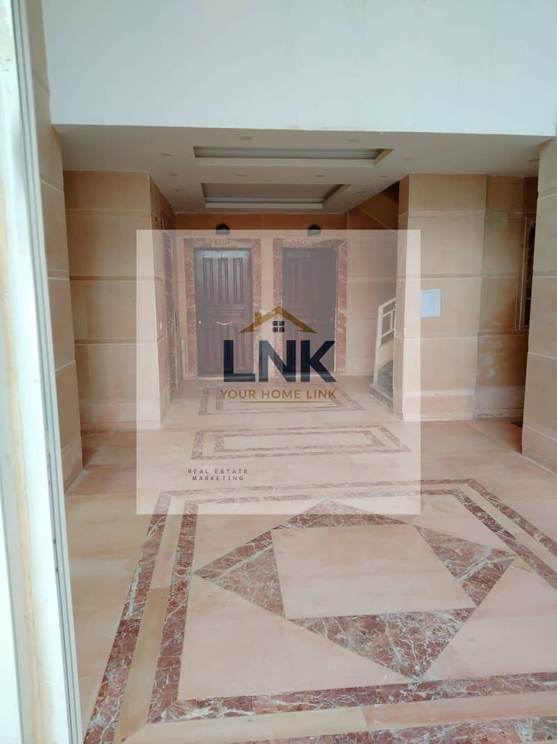 13 24dc8628-bfc0-4104-9c0f-dfeff60a5c3a. jpg