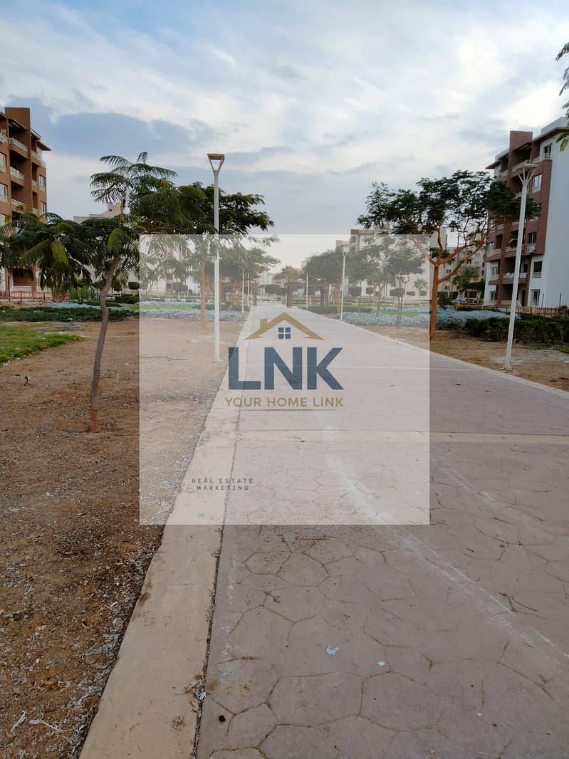 17 695c897d-16e2-4305-b4c2-2a257596543c. jpg