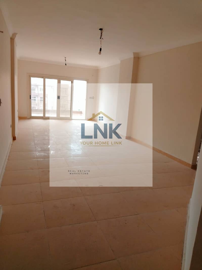 26 d7c02a96-68a2-48f9-8bc8-d0a861d23d1f. jpg