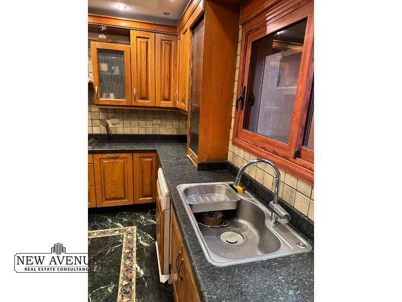 10 1effa731-2777-4a38-b7c0-171e845ba3db. png