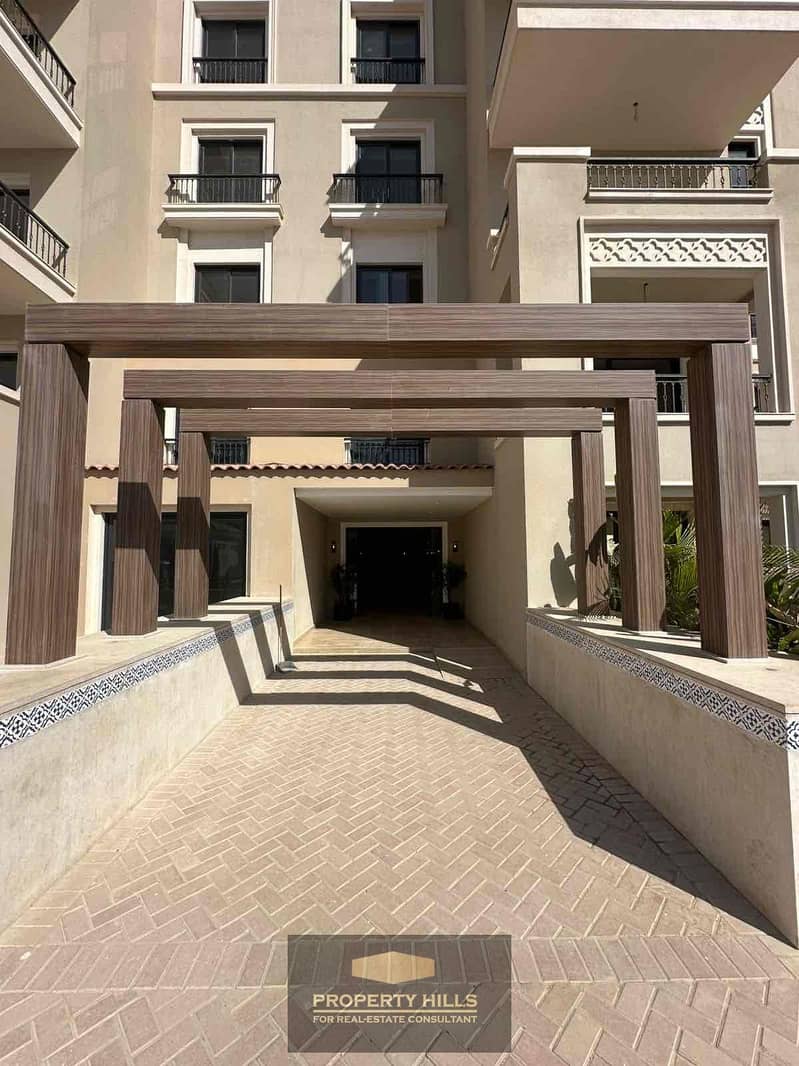 10 86c9b45c-f7b2-4c0e-8086-33c5132663dd. jpg