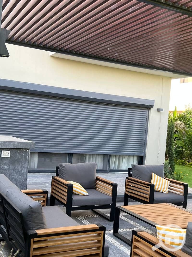 8 5c7fd54b-c7a7-4b23-9ad5-a4efeb560546. jpeg