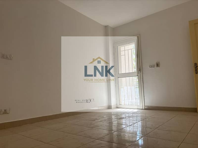 9 28235d99-0892-4a9b-84c5-256718f5cf41. jpg