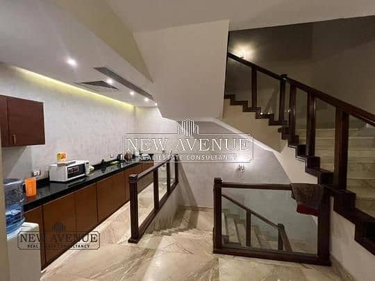 6 b1b3db13-9494-4da4-b5d9-6cb2954af911. png