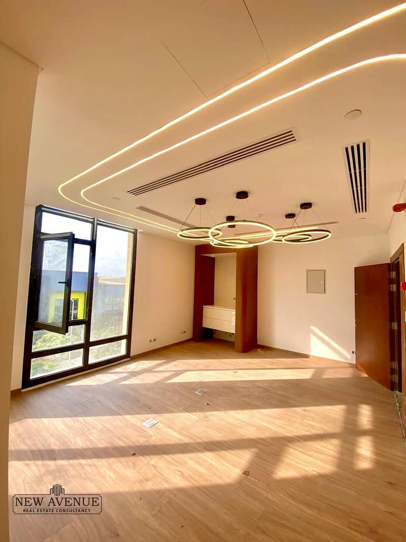 8 f3dc1e7c-21fd-4ce2-90f2-b476356336f0. jpg