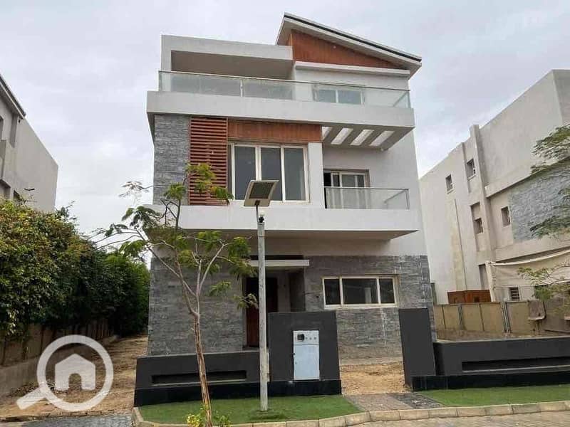 7 bf1cc888-5997-425a-a607-2e1592ac0460. jpg