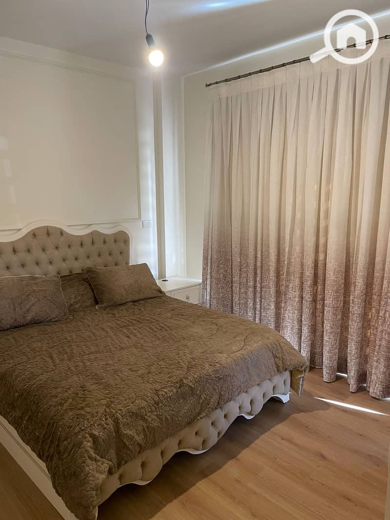 2 bed52bf4-ccc6-4048-9b47-694b7448435b. jpeg