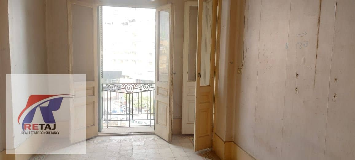 10 f6b4f7c6-0c91-471c-8c85-51f6662cff02. jpg