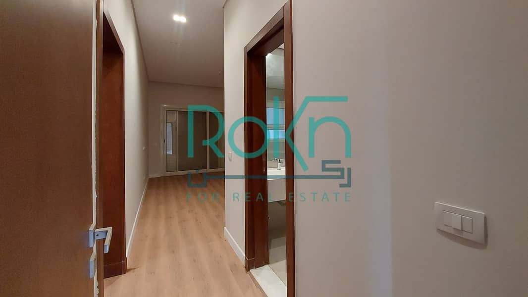 5 94f9a05f-2f76-4193-a975-51e5d5b6f1cb. jpg