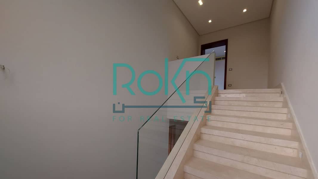 7 449c2b11-0180-48f1-a18d-56bf063f6479. jpg