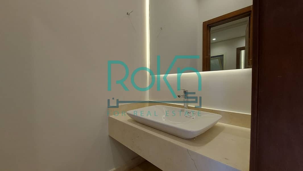 9 96650ff1-3506-4fe8-9abb-63123770109b. jpg